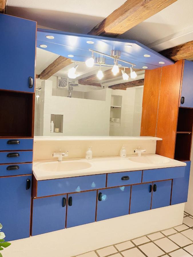 Aday - Mansion - Charming 3 Bedroom *